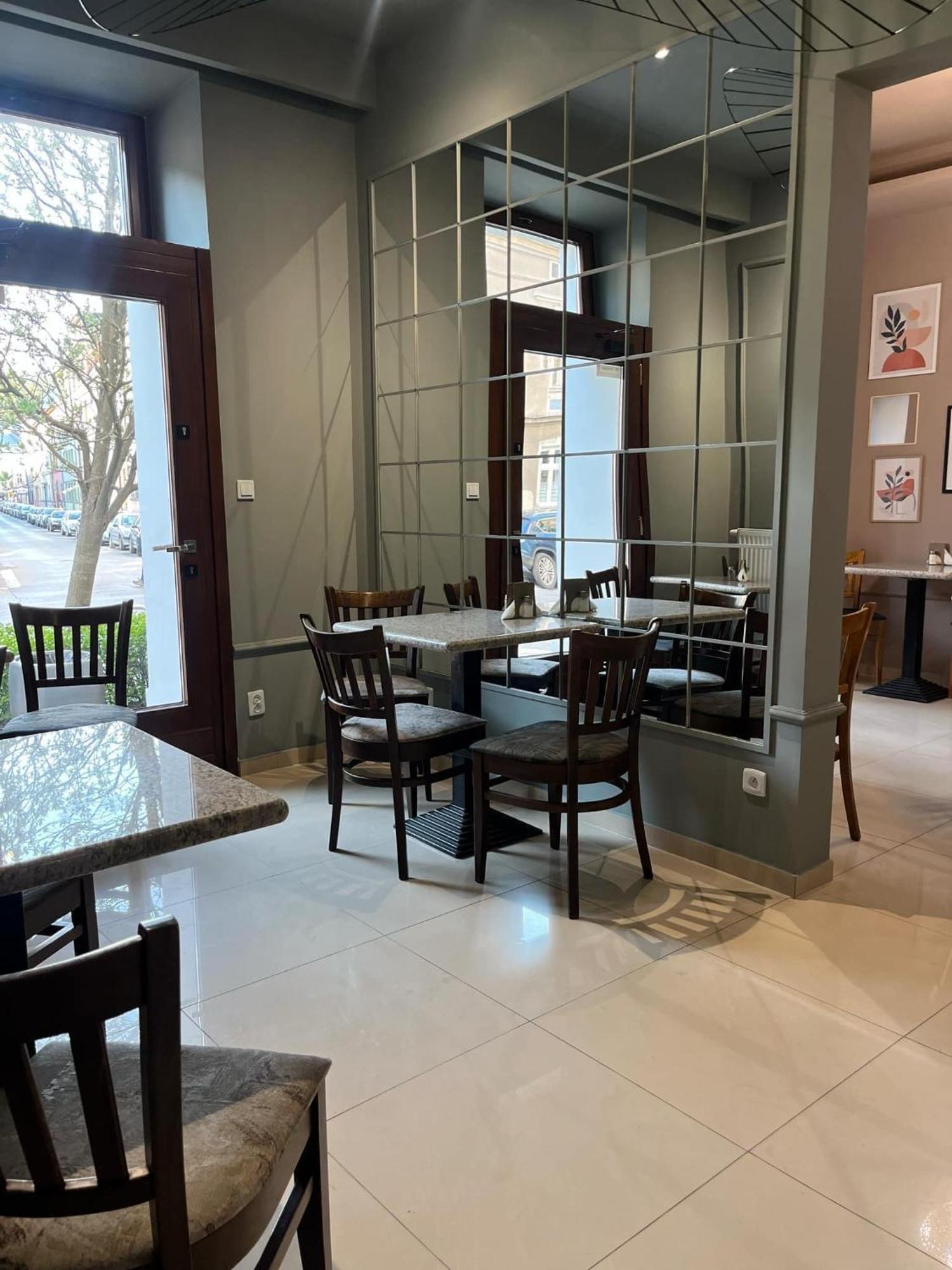 كراكوفيا Aparthotel Maargick المظهر الخارجي الصورة